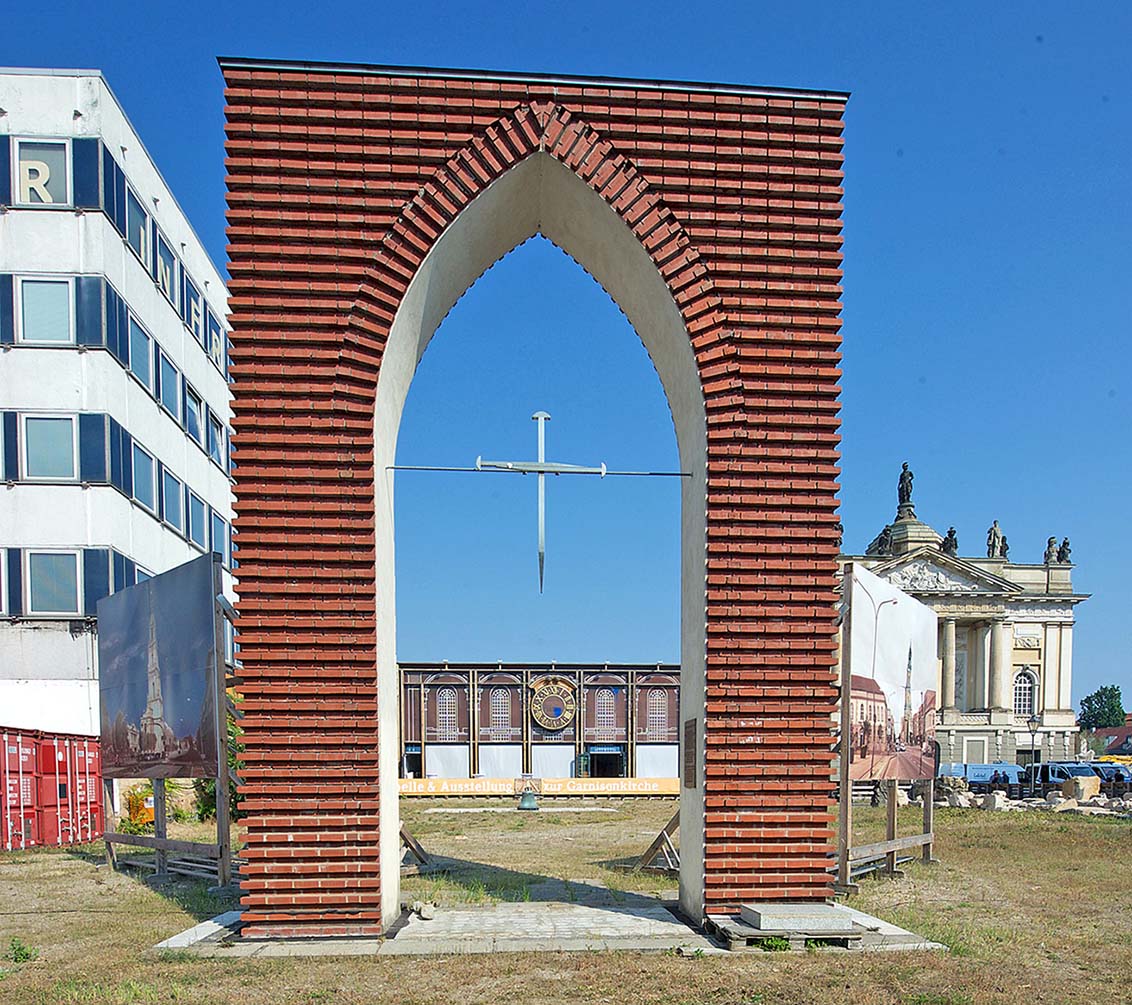 Image - Der König, der Führer und eine Kirche
