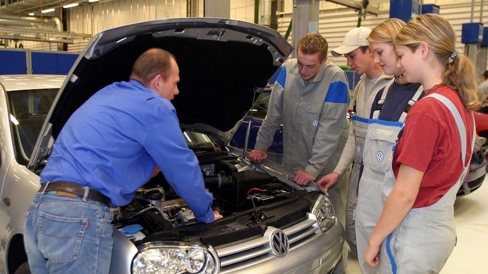 Viele junge Azubis haben das Abitur in der Tasche