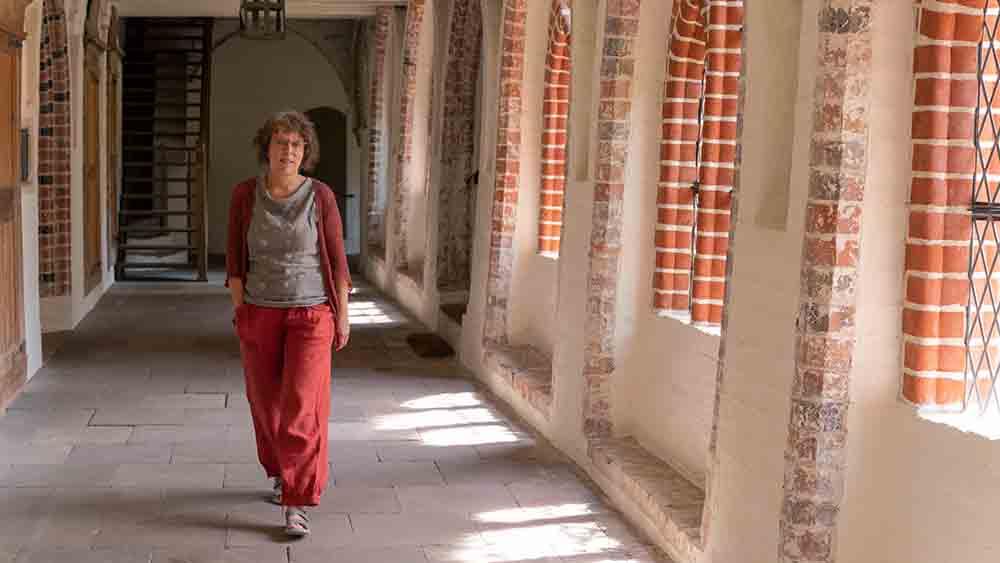 Cornelia Renders ist ist Äbtissin des evangelischen Frauenklosters in Niedersachsen