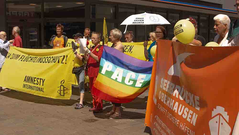 Gegen das geplante neue Asylrecht der EU wird vielerorts demonstriert, hier in Oberhausen