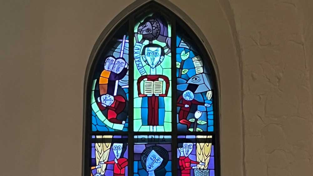 Fensterausschnitt Kirche Zum Heilsbronnen Berlin