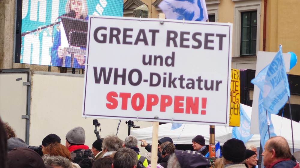Antisemitischer Slogan auf einer Demo der Friedensbewegung in München