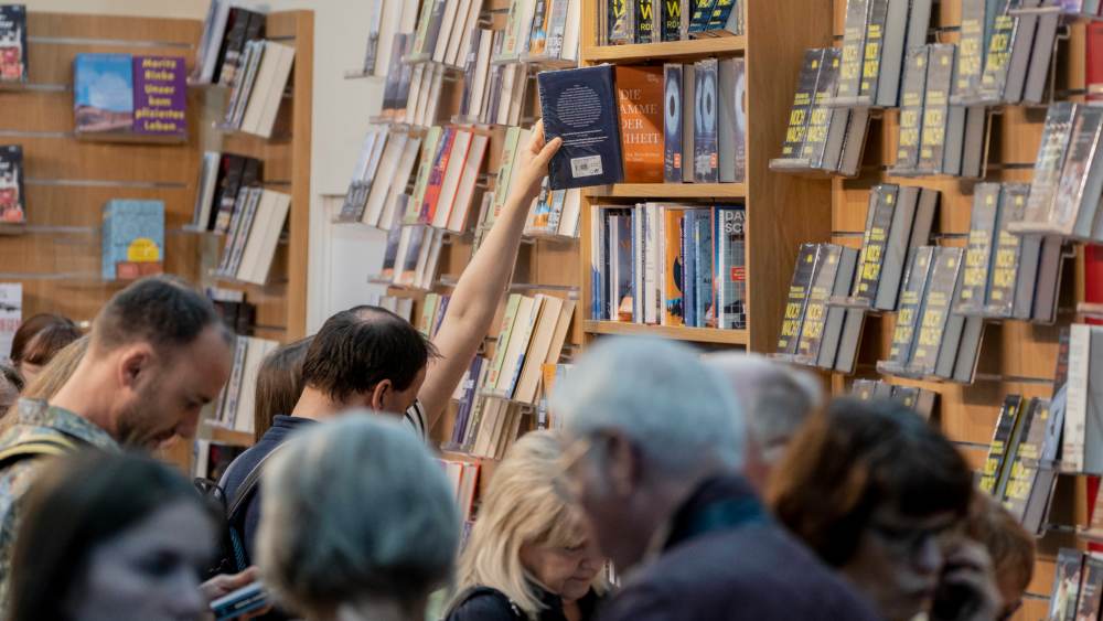 Image - Buch-Branche weiter im Tief nach Corona