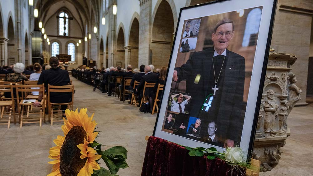Image - Abschied vom früheren Landesbischof Horst Hirschler