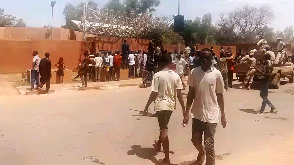 Demonstrierende haben in der nigrischen Hauptstadt Niamey die französische Botschaft attackiert