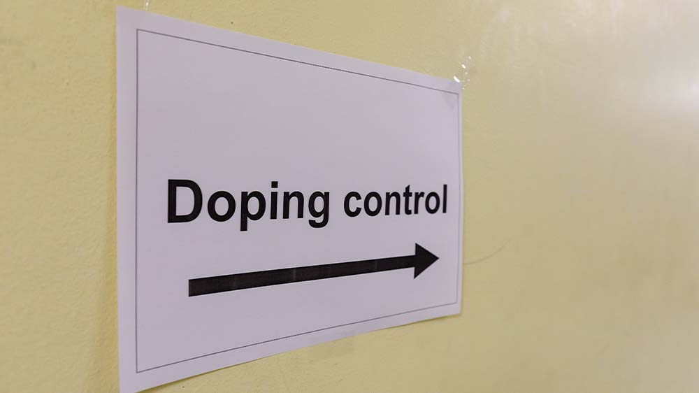 Die Forschungsarbeit über Doping im DDR-Sport  wurde 2020 durch die Landesregierung gemeinsam mit dem Landessportbund in Auftrag gegeben