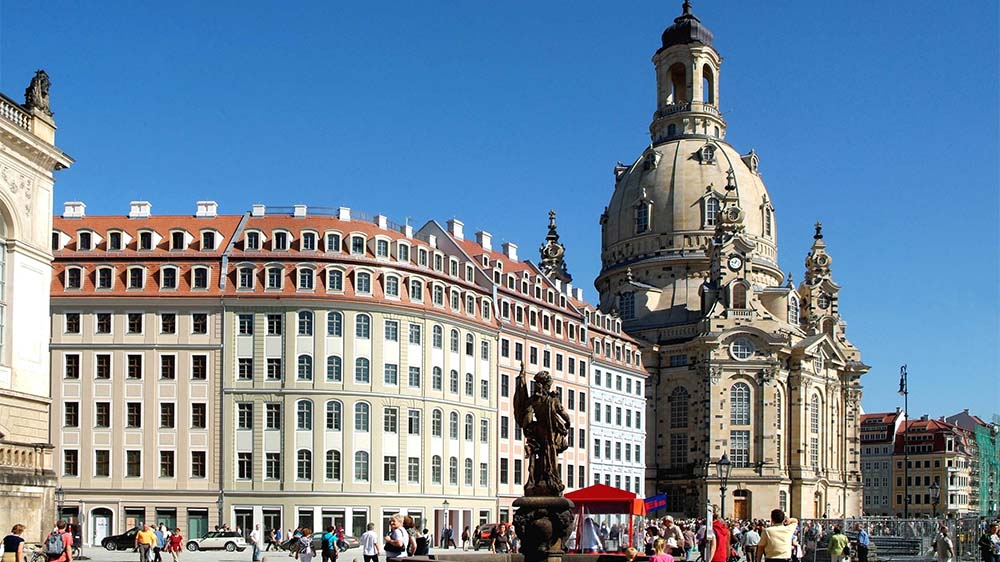 Die angekündigte Kundgebung der Stiftung Frauenkirche auf dem Neumarkt steht unter dem Motto „Alle zusammen für Glaubensfreiheit und gegen Islamfeindlichkeit“ 