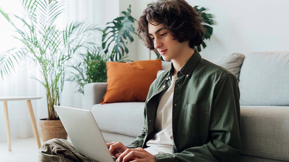 Viele der sogenannten Generation Z wollen im Homeoffice arbeiten und viel Zeit für Familie und Freunde haben 