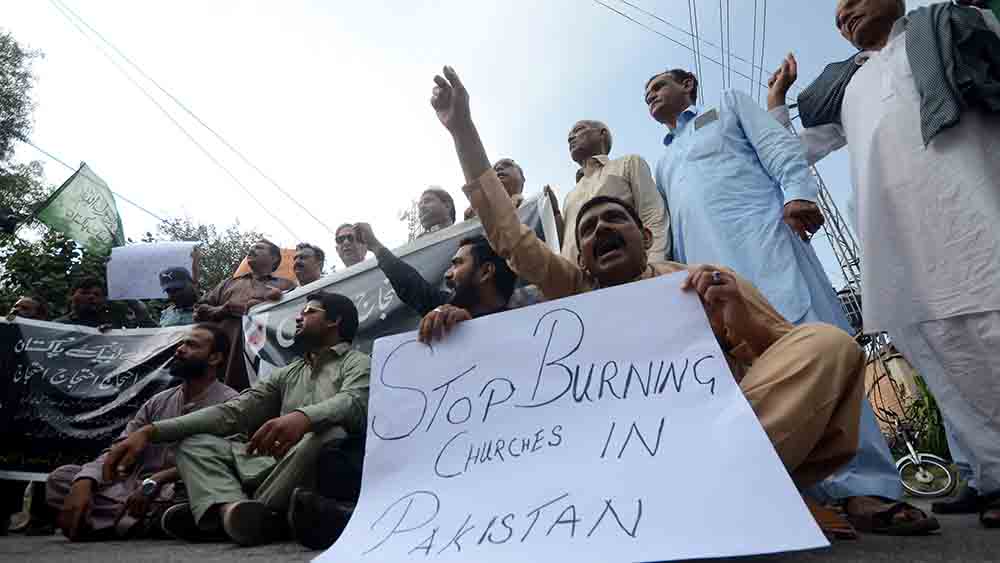 Pakistanischen Christen protestieren gegen die Gewalt 