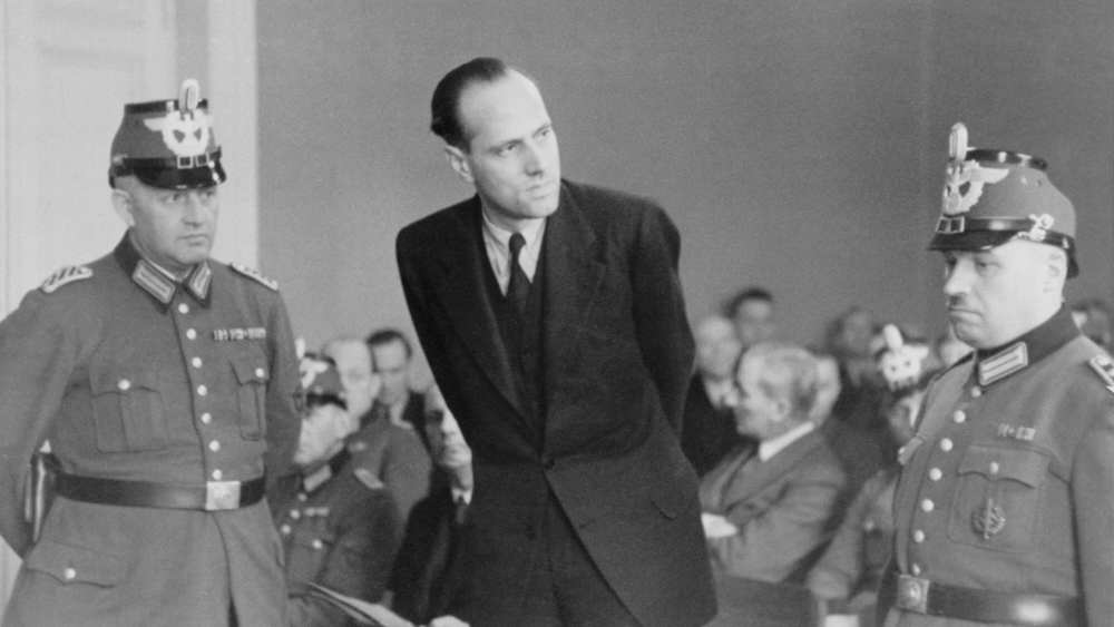 Unter den von den Nationalsozialisten ermordeten Mitgliedern des Kreises war auch Helmuth James Graf von Moltke