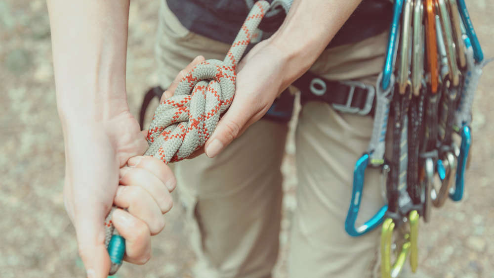 Beim Klettern sind Sicherungsknoten überlebenswichtig