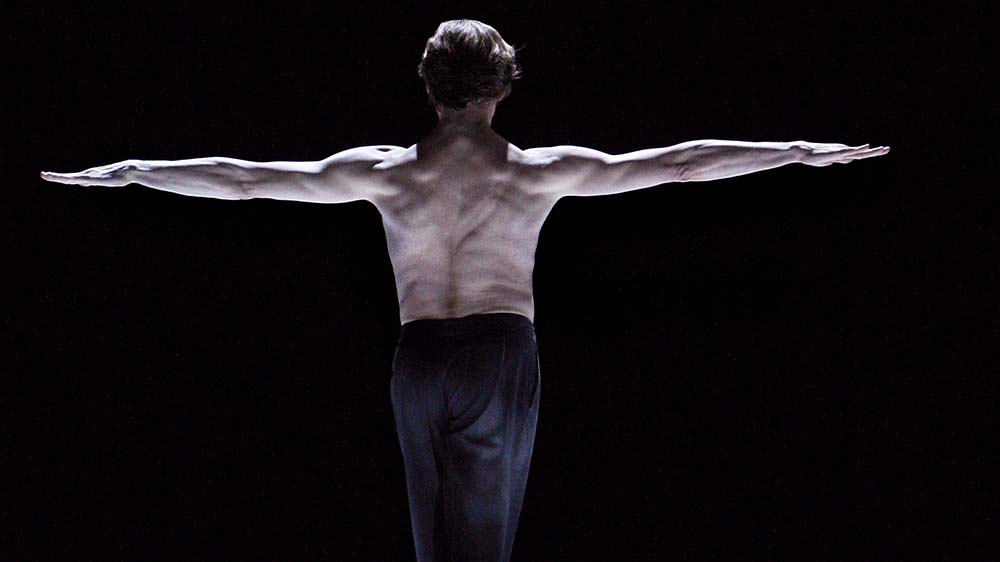 Der Choreograf und frühere hannoversche Ballettdirektor Marco Goecke litt vor seiner Hundekot-Attacke auf eine Kritikerin im Februar nach eigenen Angaben an einem Burn-out (Symbolbild)