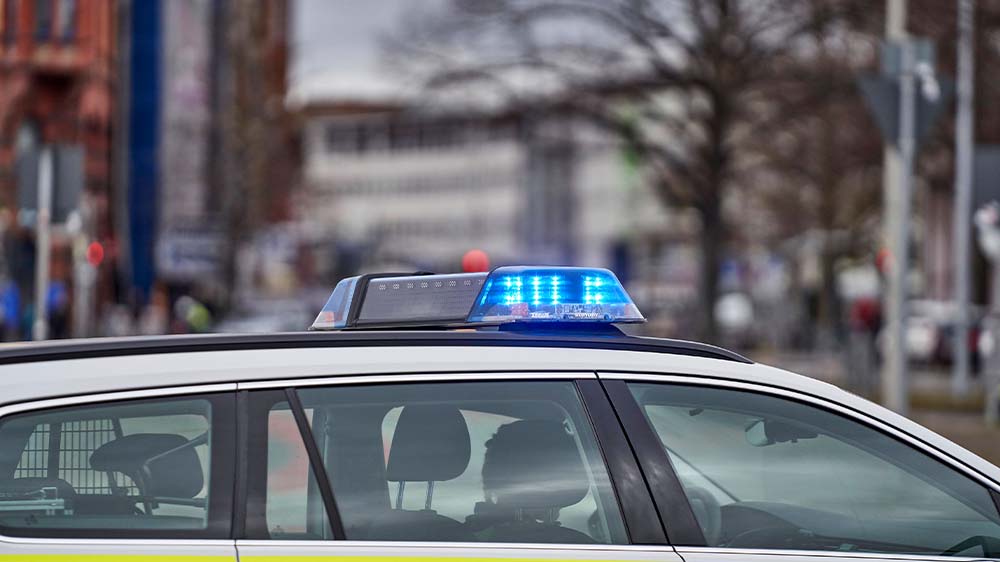 Weil sie Drohbriefe erhalten hatten, wollen muslimische Verbände Polizeischutz für ihre Gemeinden