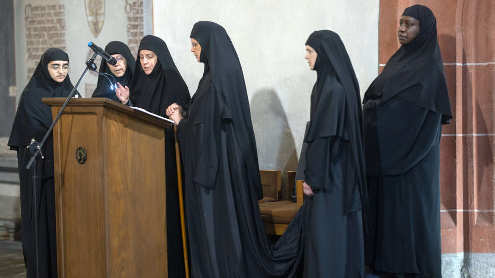 Heilige Liturgie anlässlich der Entschlafung der Mutter Maria im Heiligen Kloster Dionysios Trikkis & Stagon