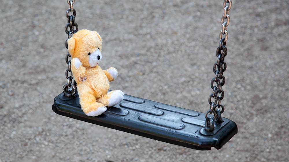 Die Zahl der Adoptionen in Deutschland ist im vergangenen Jahr auf den niedrigsten Stand seit der Wiedervereinigung gesunken