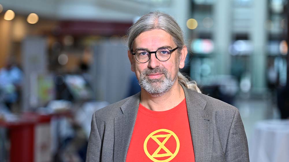 Pfarrer Thomas Zeitler ist selbst schwul und sorgt sich um die Kirche als Ort der Freiheit