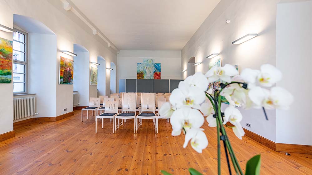 Image - Hochzeitsgäste per Videokonferenz bei standesamtlicher Trauung