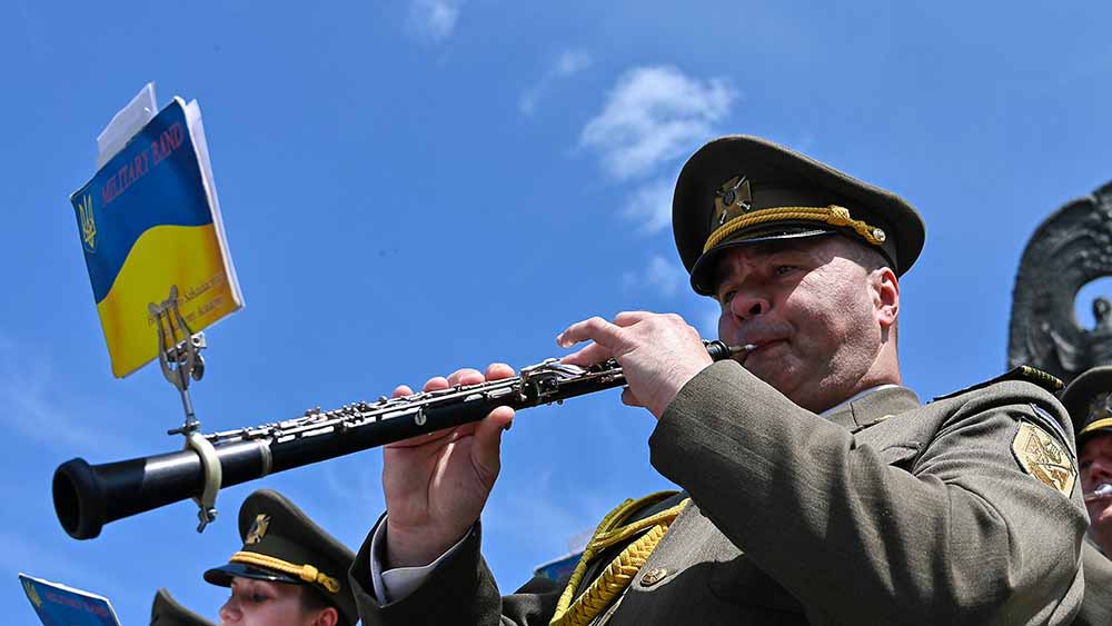 Musizierende aus der Ukraine spielen in Berlin auf (Archiv)