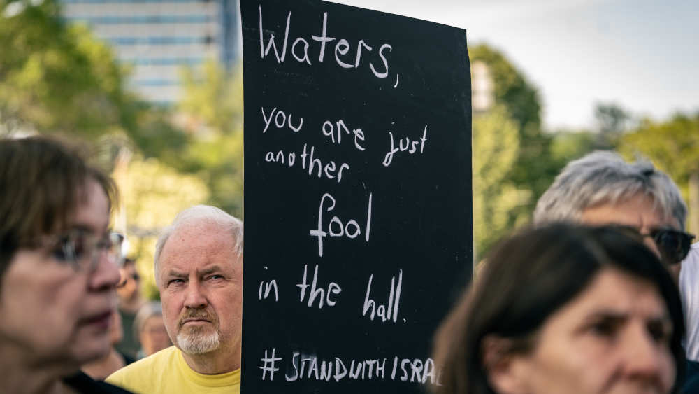Protest gegen ein Konzert von Roger Waters an der Festhalle in Frankfurt am Main