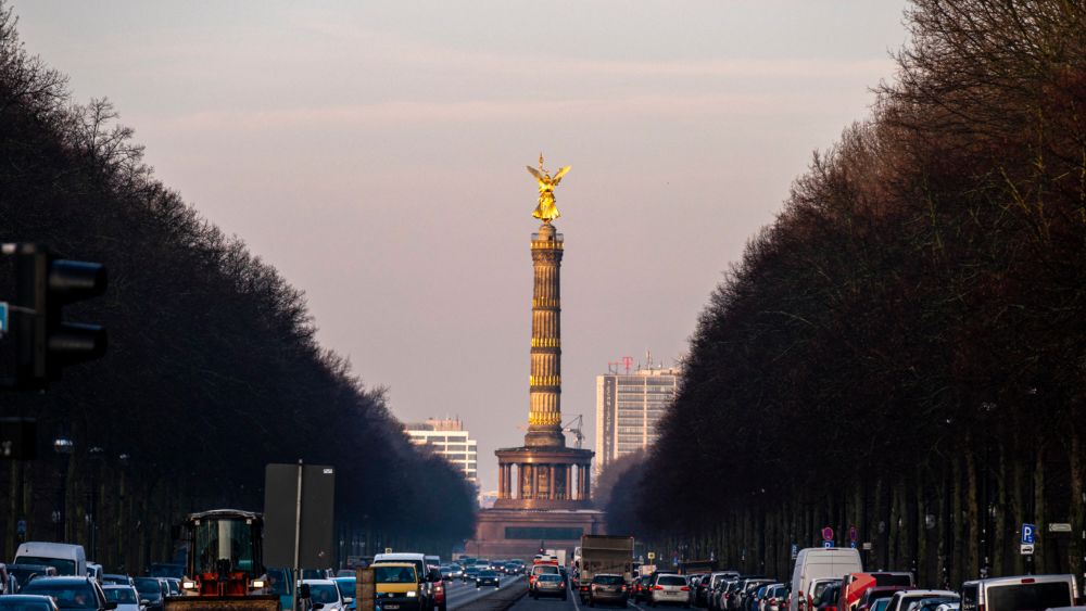 Erst während der NS-Zeit wurde die Siegessäule an ihren heutigen Standort in Tiergarten verlegt