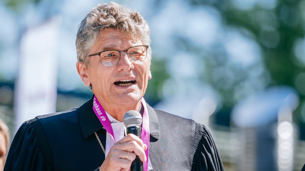 Bischof Gohl würde seine Aussagen zum Tempolimit heute anders formulieren