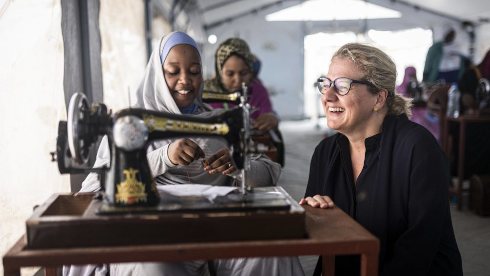 Entwicklungshilfeministerin Svenja Schulze besucht ein soziales Projekt in Mauretaniens Hauptstadt Nouakchott (Archivbild)