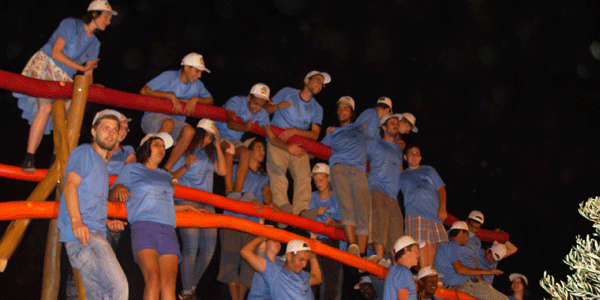 Image - Tag 16 – Spielplätze für das Heilige Land