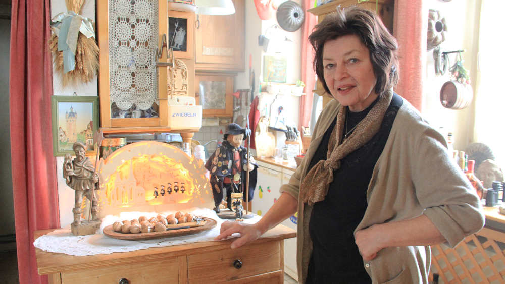 Blanca Knodel in ihrer 55 Quadratmeter großen Turmwohnung