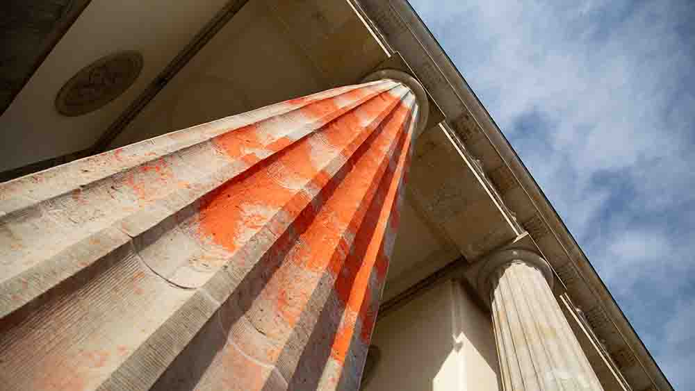 Am vergangenen Wochenende hat die "Letzte Generation" das Brandenburger Tor mit Farbe besprüht