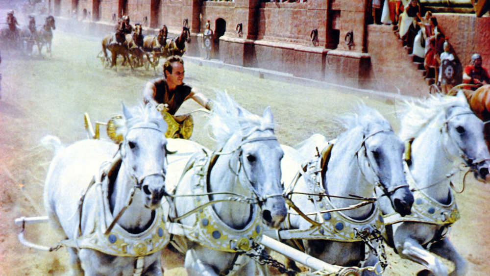 „Ben Hur“ sei ein außerordentlicher Spielfilm mit nie dagewesener Größenordnung, schrieb das Magazin „Hollywood Reporter“ damals. Heston selbst lenkte seinen mit vier Pferden bespannten Kampfwagen. Er erhielt den Oscar als bester Hauptdarsteller.
