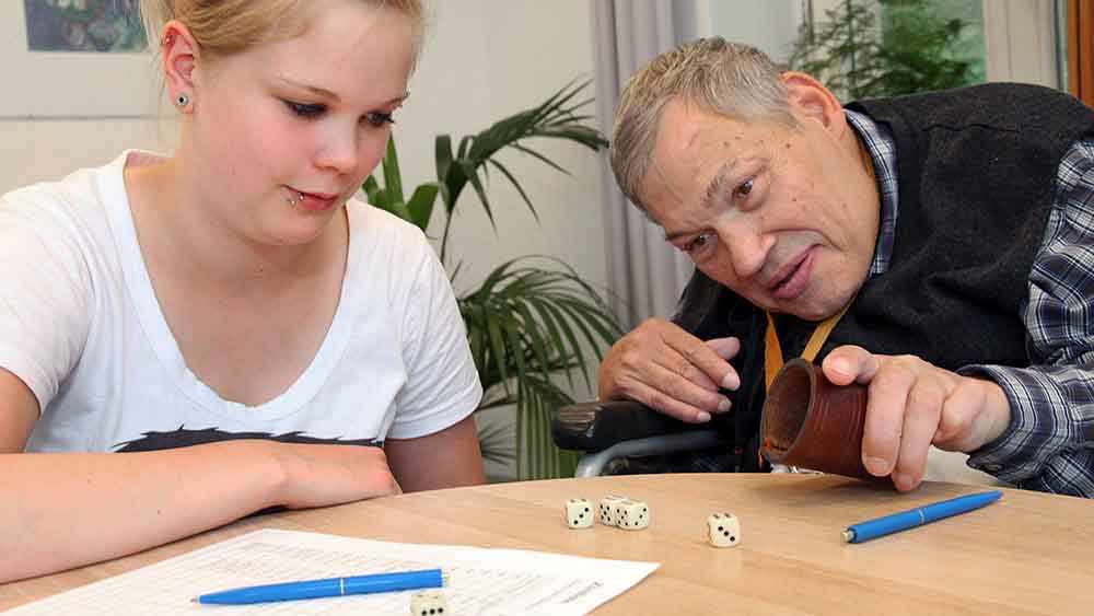 Image - Petition gegen Kürzungspläne beim Freiwilligendienst eingereicht