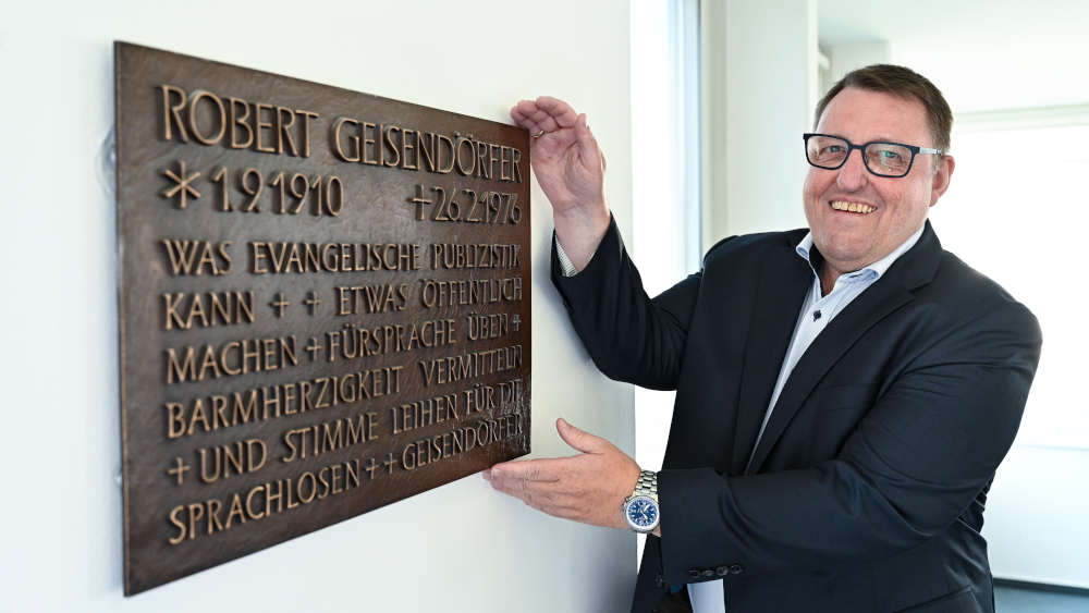 Der Direktor des Gemeinschaftswerks der Evangelischen Publizistik (GEP), Jörg Bollmann, geht in den Ruhestand