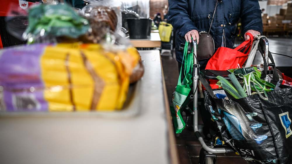 Für Nahrung müssen arme Menschen nach wie vor besonders viel Geld aufwenden