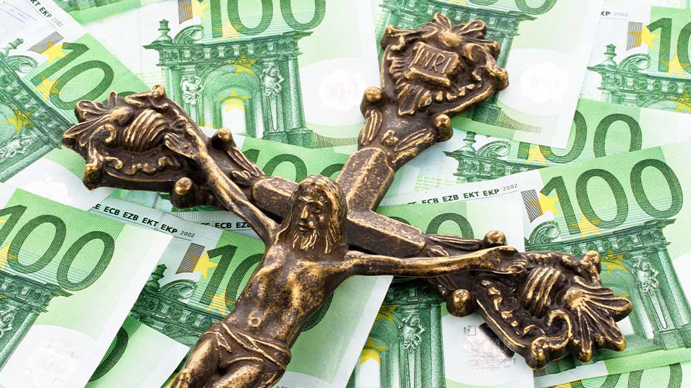 Da die Kirchensteuer proportional zur Einkommensteuerschuld erhoben wird, wachsen die nominalen Steuereinnahmen der beiden christlichen Kirchen grundsätzlich mit der Entwicklung der Einnahmen aus der Einkommensteuer