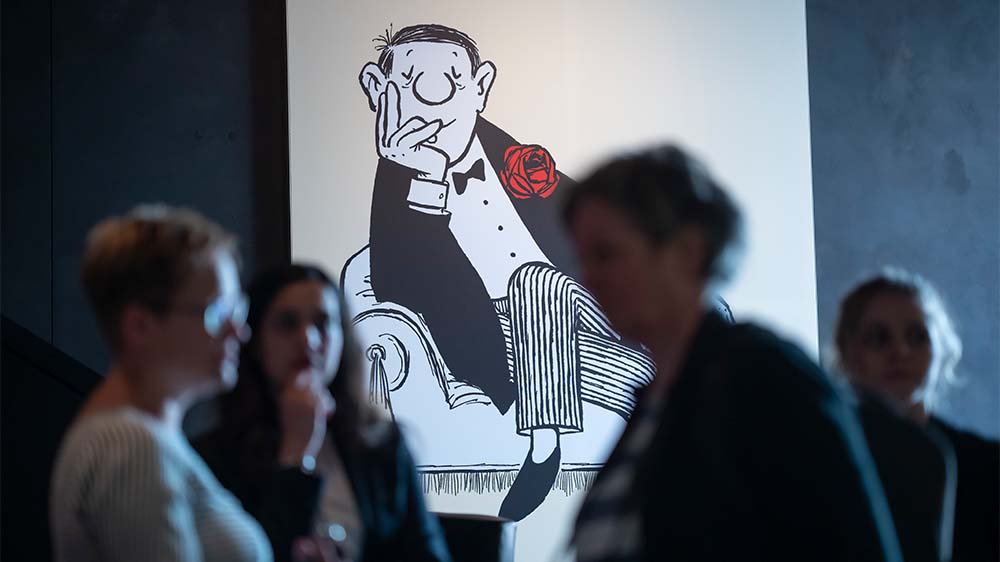 Die Schau "Ach was. Loriot zum Hundertsten" zeigt vom 27. September bis 25. Februar 2024 auf der gesamten Ausstellungsfläche Originalzeichnungen, Cartoons, Trickfilme und mehr