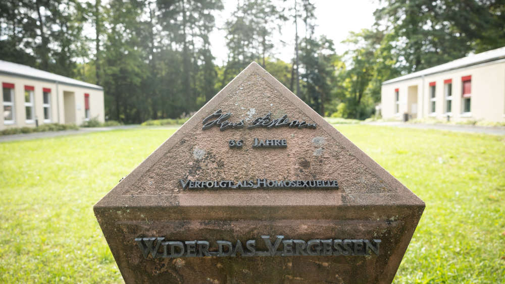 Gedenkstein "Wider das Vergessen" auf dem Gelände der Hoffnungstaler Stiftung Lobetal