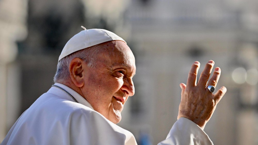 Papst Franziskus bei seiner Generalaudienz auf dem Petersplatz