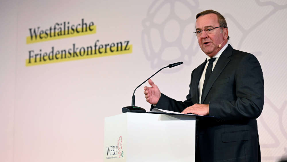 Bundesverteidigungsminister Boris Pistorius (SPD) auf der ersten Westfälischen Friedenskonferenz in Münster