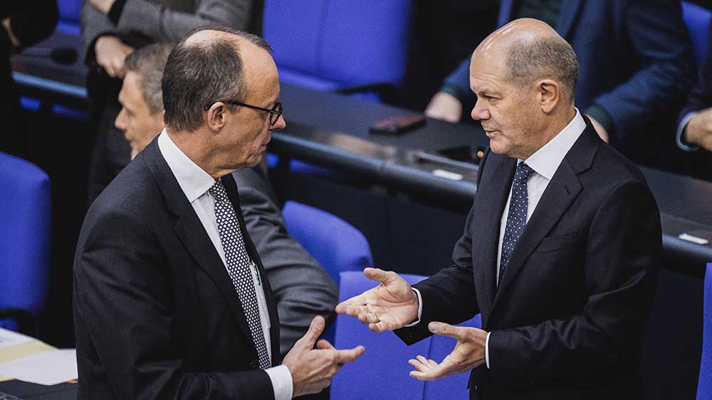 Kanzler Olaf Scholz kritisiert CDU-Chef Friedrich Merz