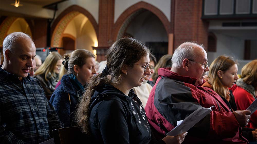Eine neue Umfrage zeigt: Gottesdienste werden für die Deutschen zunehmend unattraktiver