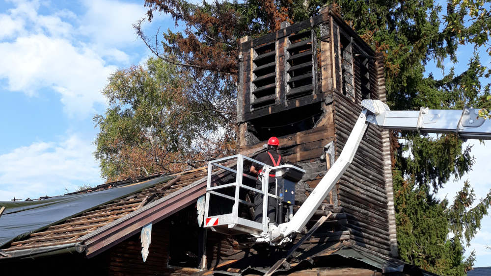 Die vor zwei Jahren abgebrannte evangelische Christuskirche in Utting am Ammersee