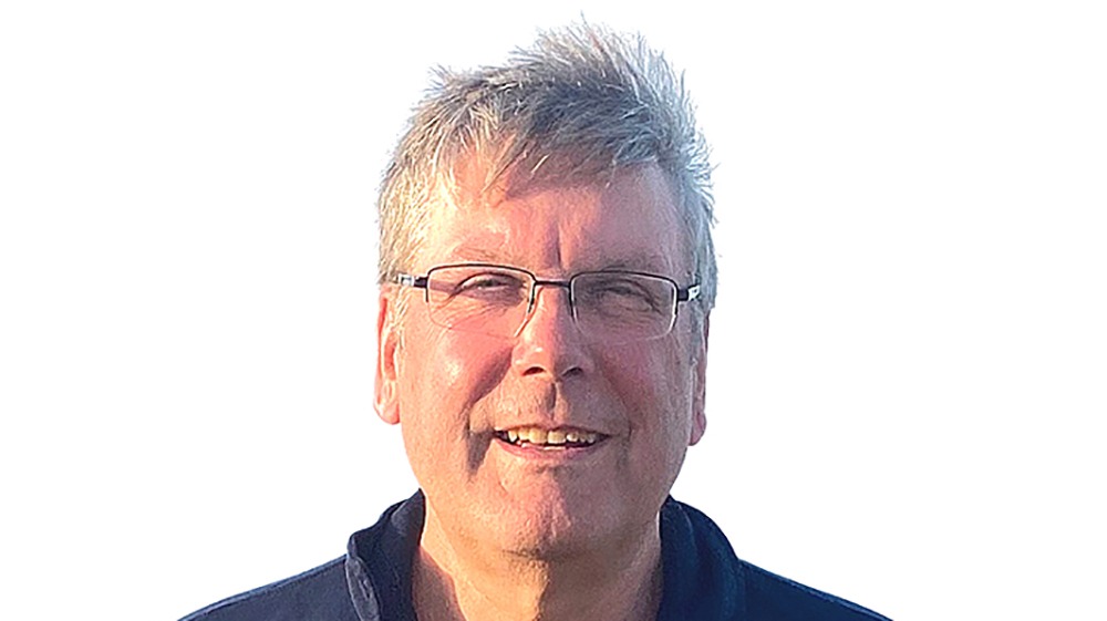 Klaus Douglass ist Pfarrer und Autor und leitet die evangelische Arbeitsstelle für missionarische Kirchenentwicklung und diakonische Profilbildung (midi) in Berlin