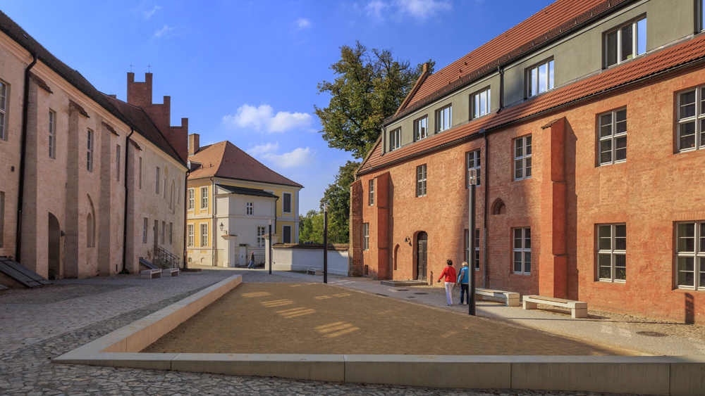 Dom zu Brandenburg Burghof