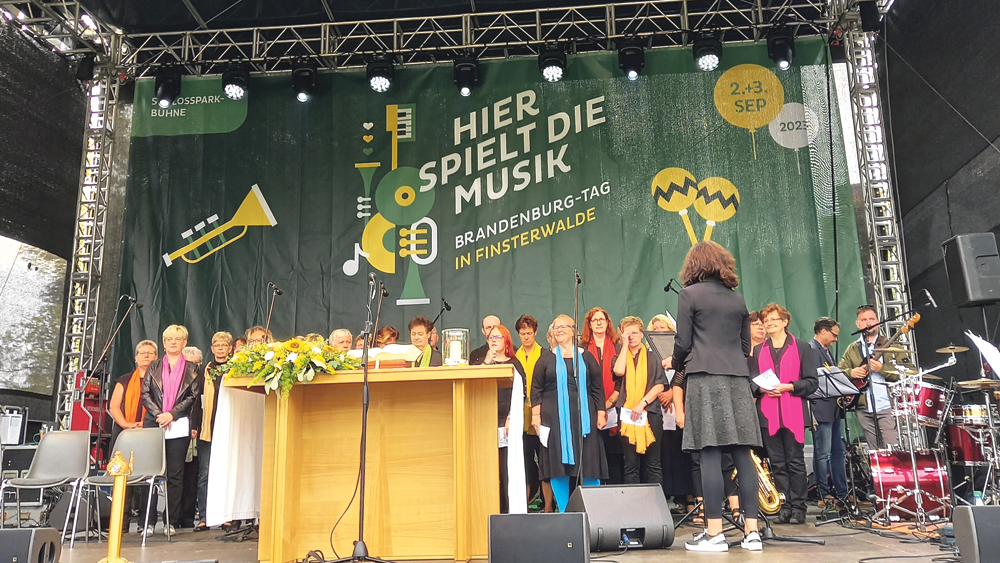 Festgottesdienst am Brandenburg-Tag in Fintserwalde 2023 Festgottesdienst am Brandenburg-Tag in Fintserwalde 2023