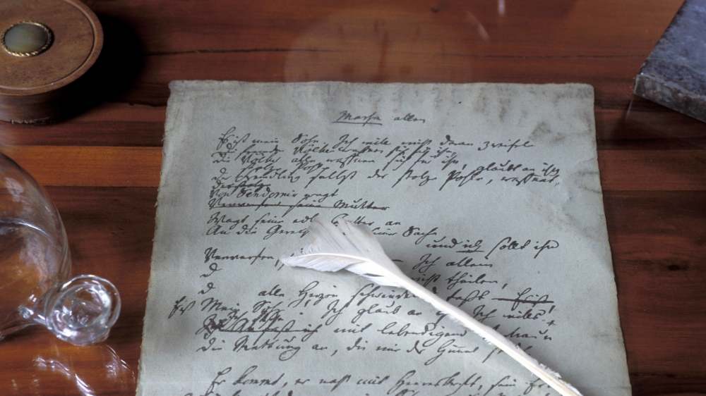 Das Original – Schiller Handschrift auf einem Dokument im Weimarer Schillerhaus