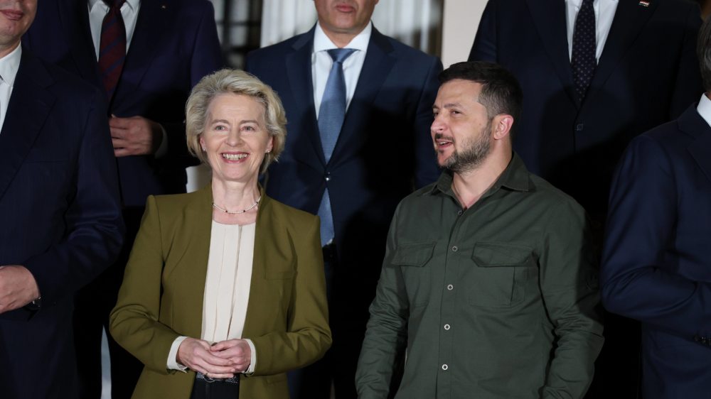 Von der Leyen verspricht den Ukrainern langfristige Unterstützung