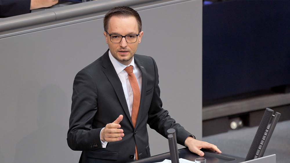 Der Parlamentarische Staatssekretär im Bundesjustizministerium, Benjamin Strasser (FDP)