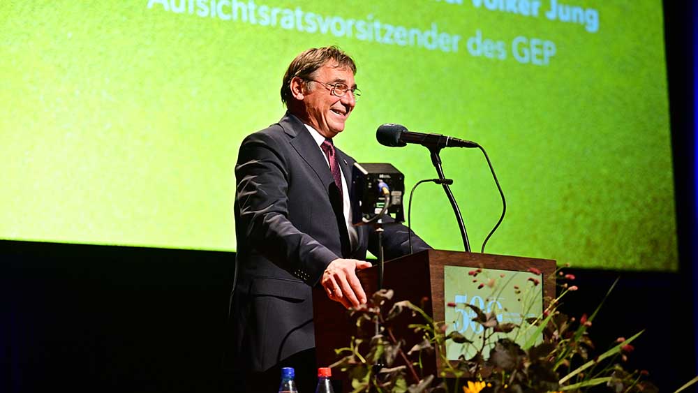 Volker Jung ist im Rat der Evangelischen Kirche in Deutschland (EKD) für Medienthemen zuständig