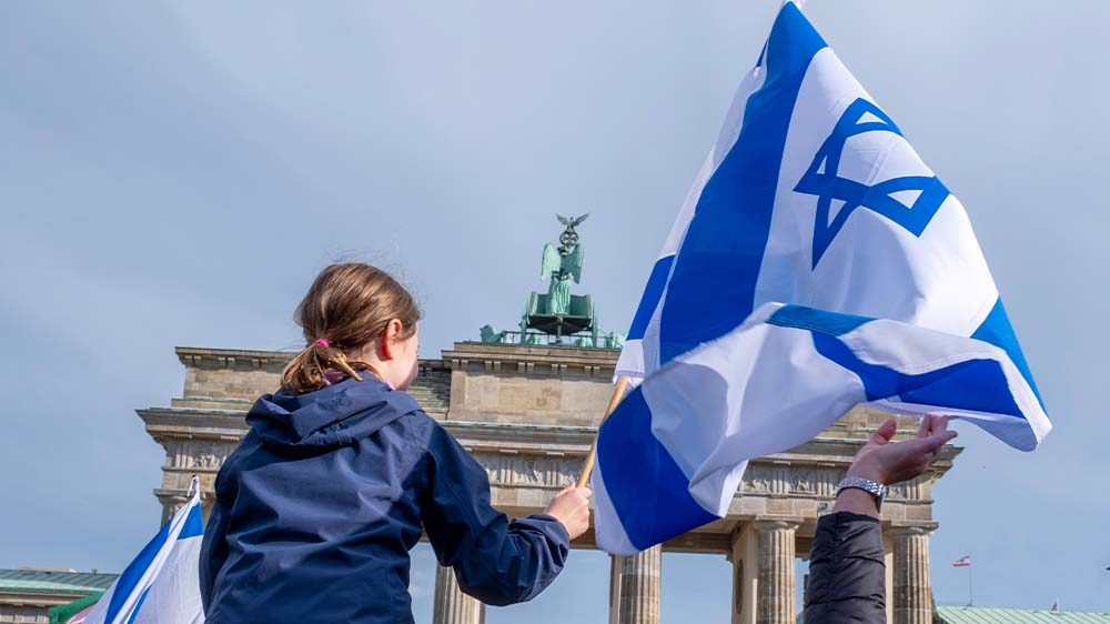Solidarität für Israel: Ein breites zivilgesellschaftliches Bündnis hatte zur Kundgebung in Berlineingeladen
