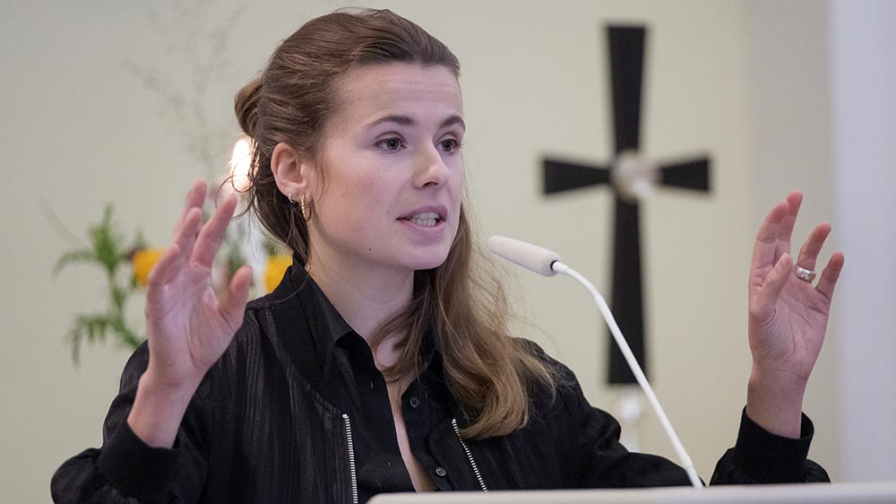 Die Klimaaktivistin Luisa Neubauer hat den ökumenischen Predigtpreis für ihr Lebenswerk bekommen